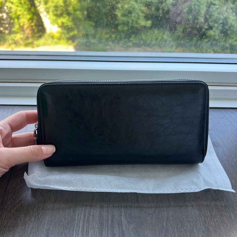 Black Leather Women’s Wallet